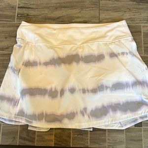 Lululemon Pace Rival Mi-Rise Skirt *Long size 6